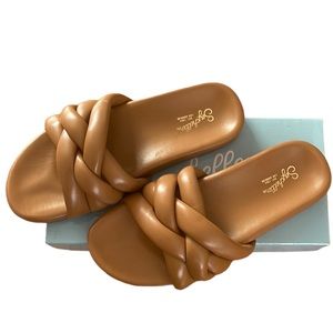 Seychelles Low Key Glow Up Sandals Size 10 US NWT